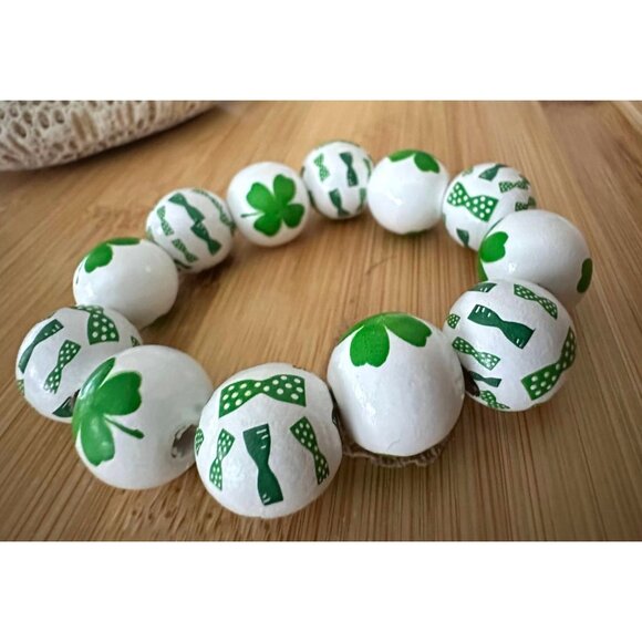Luck of the Irish Clover Wood Beaded Stretch Bracelet St Patricks Day Ne… - Picture 4 of 12